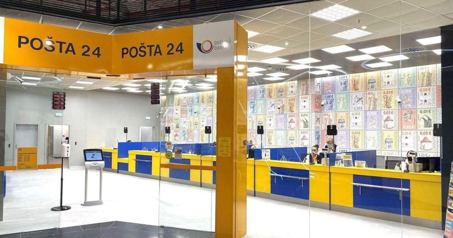 Velmi rychly koniec posily z Ceska Manazer mal posty pomahat s rusenim pobociek
