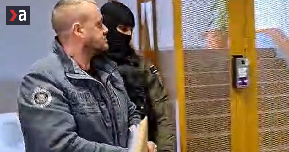 Zadrzani curillovci stravili noc v policajnych celah razie suvis s kauzou takacovcov
