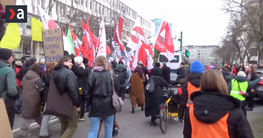 Protest ak Slovensko ete nezailo Dnes v Bratislave sa uskuton vek mobilizcia Za ou stoja mnoh osobnosti