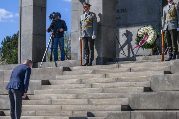 Slavin nesmie by miestom kde Robert Fico vyhlsi koniec slobodnej existencie Slovenska komentar Lubomira Jaska