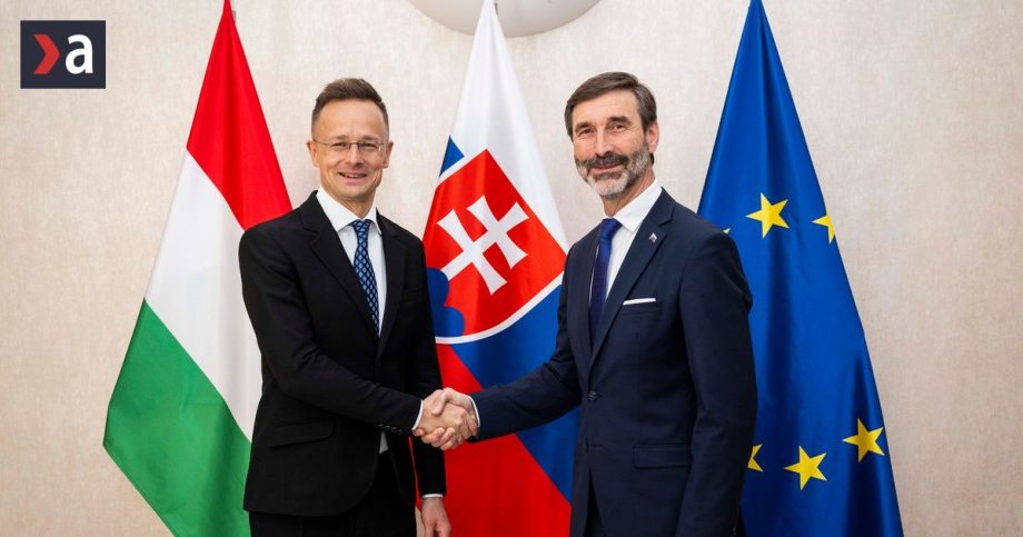 Vlada Roberta Fica politicky chrani madarskeho ministra Reakcia Slovenska je alarmujuce komentar Petra Weissa