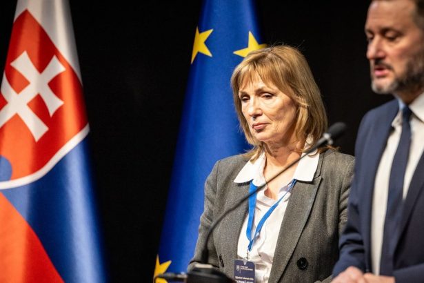 Volby 2026 Bitka o Bratislavu Matus Vallo sa postavil za kontinuitu vyzvatelia na zmenu