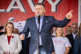 Gulas dvadsa t autobusov a rady o bozkavani Navstivili sme smeracke oslavy v Banovciach nad Bebravou reportaz