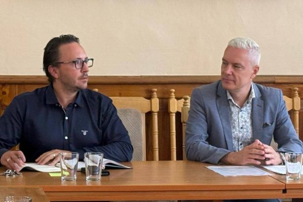Kauza falsovania tajneho hlasovania v Kezmarku Dvoch poslancov obzaluj treti sa dohodol