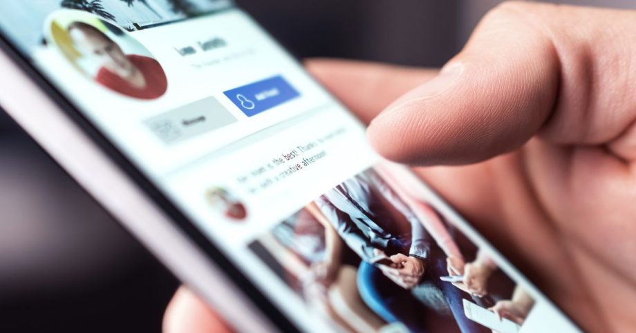 Koniec det na socilnych sieach E tvrdzo tla na matku Facebooku