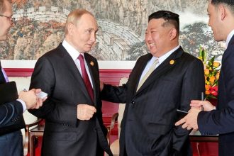 Krvavy biznis Kim Cong una Ako vojna na Ukrajine zachranuje severokorejsku ekonomiku