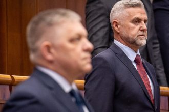 Robert Fico zavrhol najlepsiu z najhorsich moznosti komentar Martina Behula