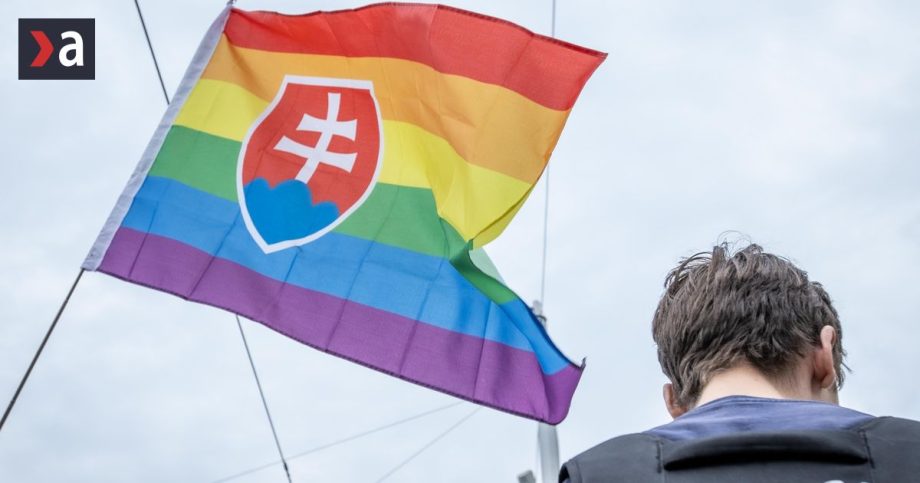 Z povinneho uznavania manzelstiev gejov by sa mali tesit aj konzervatovci komentar Martina Behula