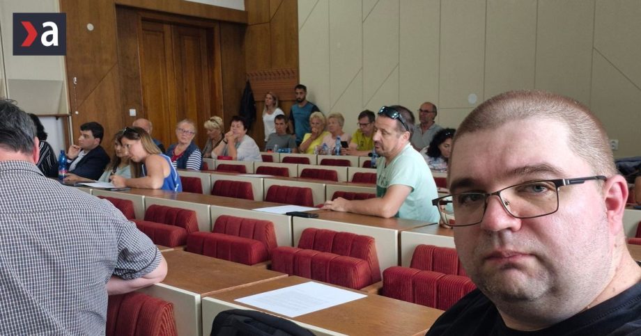 aktivista celi zalobe primatora vysokych tatier chce ma umlcit zakazom kontaktu a priblizenia