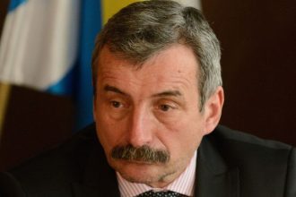 Drahy omyl v Zlatych Moravciach Primator natankoval naftu namiesto benzinu opravu platilo mesto