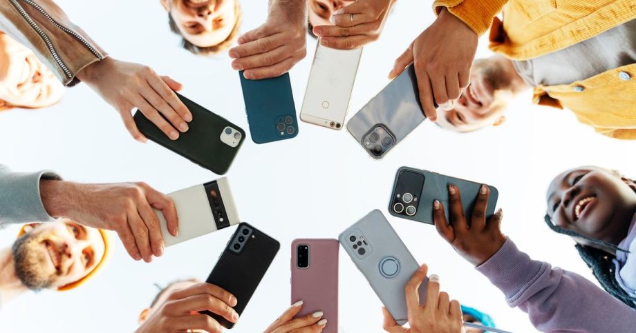Microsoft chce znicit smartfony Prelomove zariadenie nepotrebuje aplikacie