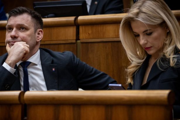 Minister Taraba z neznamyh dovodov posiela peniaze ministerstvu Simkovicovej Dary dostali aj obce v okoli kontroverzneho projektu