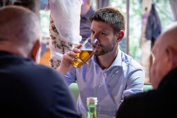 Progresivne Slovensko moze byt vdacne ze Robert Fico vytiahol kauzu Projekt Forum komentar Martina Behula