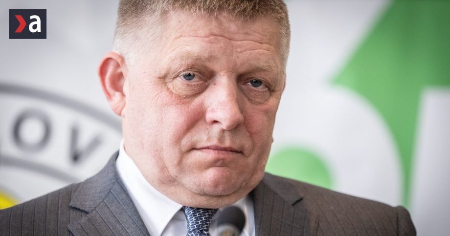 Robert Fico urobil z homofobie statnu politiku komentar Petra Weissa