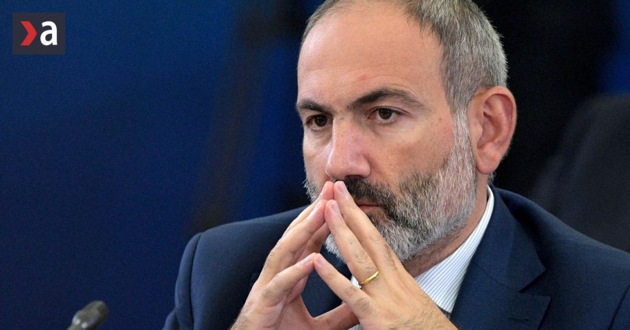 Rusko medzi mlynskymi kamenmi Azerbajdzanu a Armenska alebo ako Putin prisil o poziciu capa v Ciernej zahrade komentar Zola Mikesha