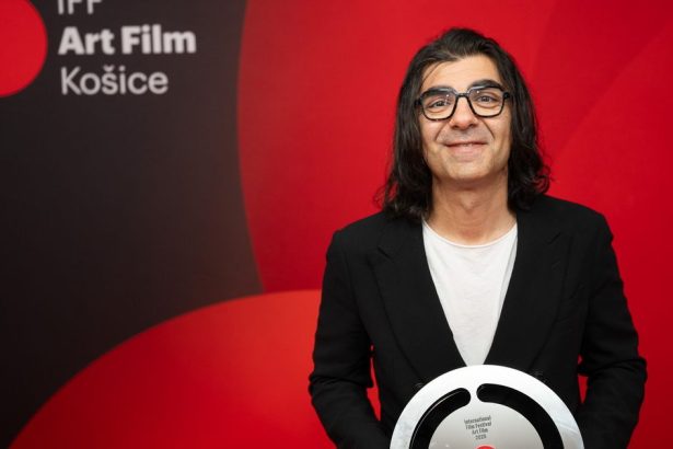 Slavna herecka preplakala dni kvoli nemu Reziser popisal ako takto vznik oceneny film