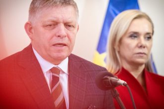 Stary Robert Fico sa vratil a namiesto kulturnych vojen priniesol triedny boj komentar Martina Behula