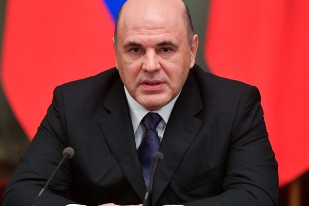 Bizarny paradox v Kremli Investigativci odhalili nemecku spojku premiera Misutina ktora pomahala Kyjevu
