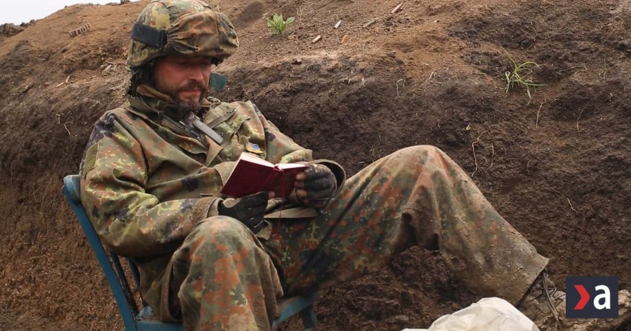Desat rokov sledovala osudy Ukrajincov ktori sa rozhodli branit svoju vlast aj Slovakom sa to moze stat tvrdi reziserka