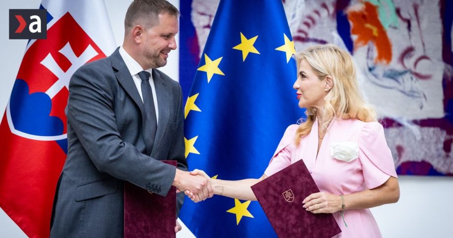 Gejovia maju smolu Aj ked je nedostatok krvi nemozu ju darovat Stat sa zaujima len o tych ktori prejdu dotaznikom video