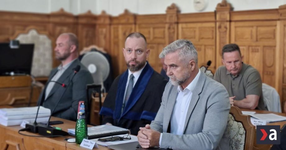 Kauza Ocistec Juraja Sirokeho sme mali chranit pred obvinenim aj pred novinarmi tvrdil na sude Slobodnik Nasledne prisla odmena