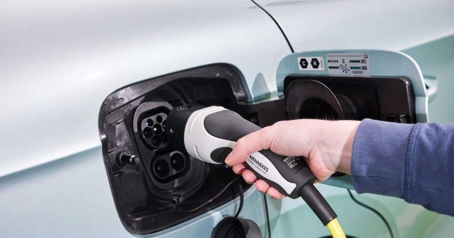 Rana pre majitelov elektromobilov Caka ich nova dan rocne moze ist o stovky eur