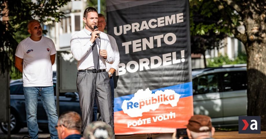 Republika sice este nie je v parlamente no vo Ficovej vlade uz teraz je komentar Martina Behula