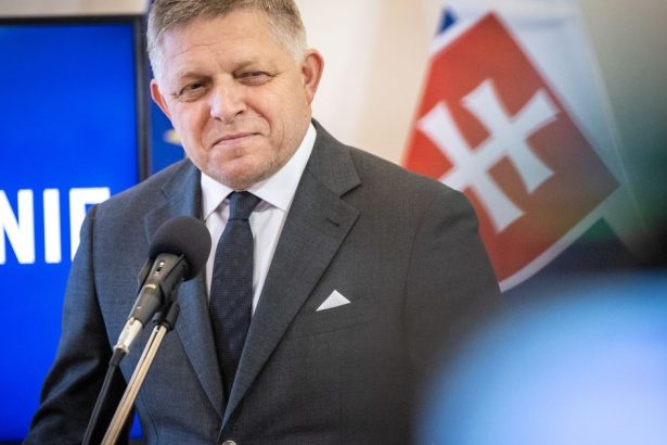 Robert Fico sa nevzdal tuzby po ruskom mieri Hlasy svojich volicov stavia nad zaujmy statu komentar Petra Weissa