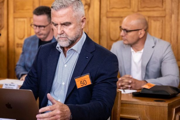 Tibor Gaspar sa v svislosti s kauzou Ocistec nechysta odstupit Mam viac podporovatelov nez bolo respondentov reaguje na prieskum