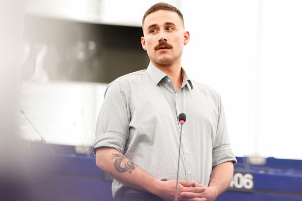 nemecky europoslanec sieper pre aktuality uhrik je klasicky fasista fico kopiruje orbana