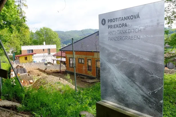 Domy postavili priamo pri masovom hrobe dnes uz by to nebolo mozne koniec divokej vystavbe hovori archeolog