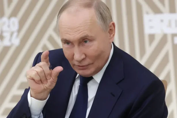 Shokujuce slova priamo z Moskvy Rusky ekonom priznal porazku v technologickejvojne a bol umlcany