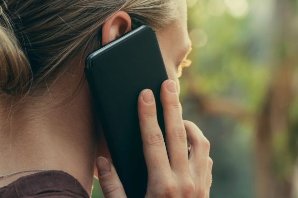 Spsobuju mobilne telefony rakovinu mozgu vedci po 30 rokoch vyzkumu vydali konecny verdikt
