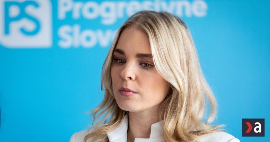 Tancovala som v bikinach a neviem kto je pacifista AI mi trikrat ukradla tvar nazory Veroniky Cifrovej Ostrihoovej