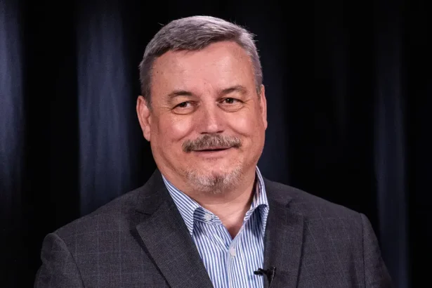 Volby 2026 Jozsef Berny sa uz stvrtykrat pokusa ziskat post predsedu Trnavskeho kraja