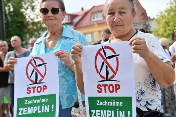 Zemplin proti veternym parkom Obyvatelia davaju prednost slnecnou a geotermalnou energiou