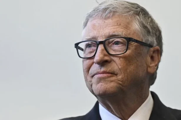 AI by mohla zabiť miliardu ľudí, varuje Bill Gates