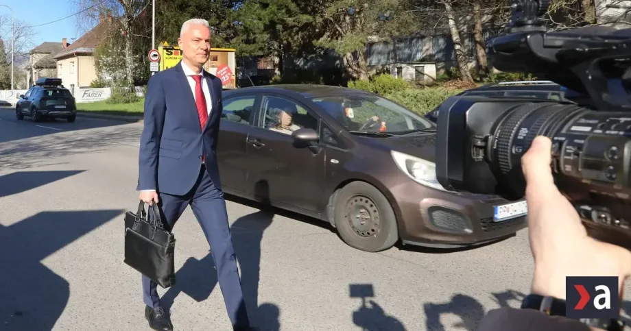 Ferenčák útočí na Kuffu, ÚBOK preveruje politikove stavby