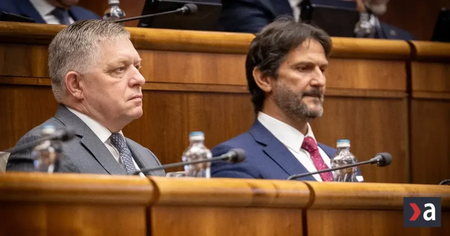 Kaliňák s úsmevom bagatelizuje peniaze priamo od zbrojára