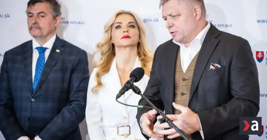 Šimkovičová dala Machalovi plat vyšší než má ona, takmer ako Fico