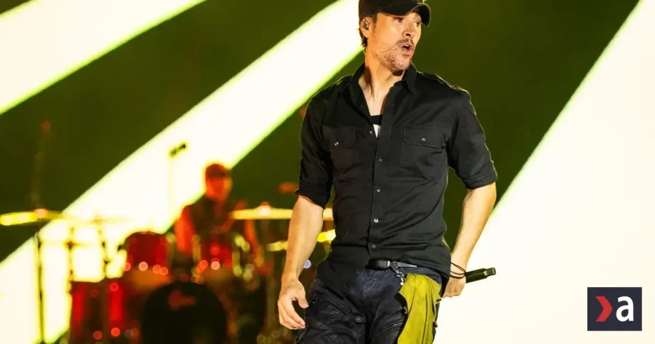 Slovenky ho takmer vyzliekli. Iglesias priniesol do Bratislavy latino šou