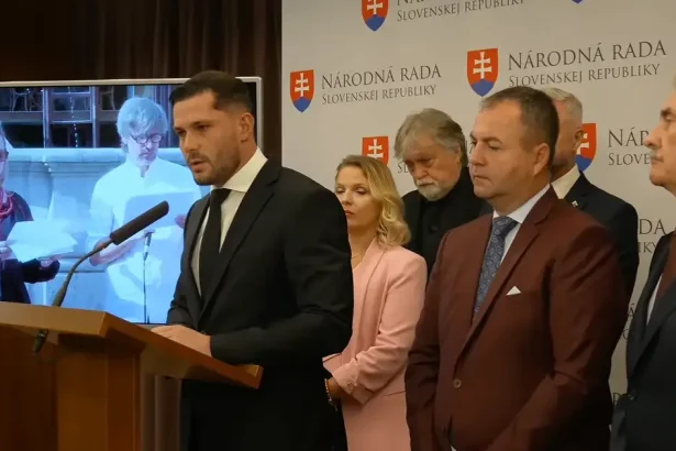 Smer obvinil Mier Ukrajine z šírenia nacizmu, Bandera je kontroverzný