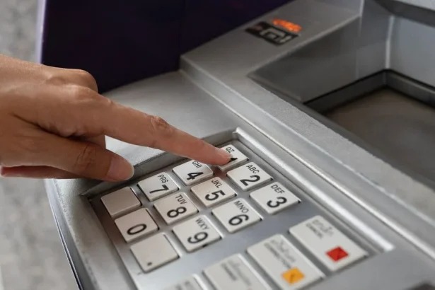 Tento PIN na karte je vstupenkou pre zlodejov. Účet vybielia za pár sekúnd