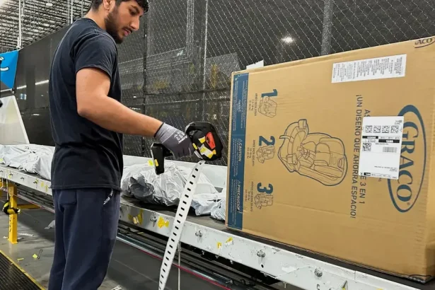 Amazon: Súd dal za pravdu zamestnancom, žiadajú preveriť úrad