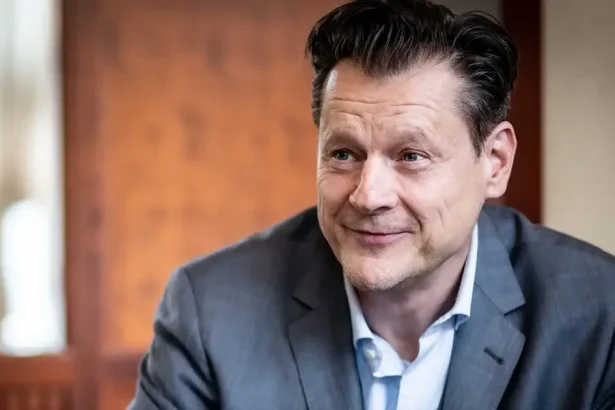 Ekonóm prednášal dánskej kráľovnej: vyvážené fakty o migrácii pomáhajú odzbrojiť radikálov