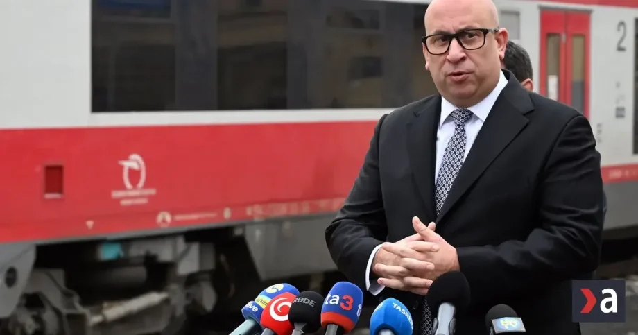 Klamal minister Ráž v priamom prenose? Železničiari tvrdia, že k dohode o platoch nedošlo