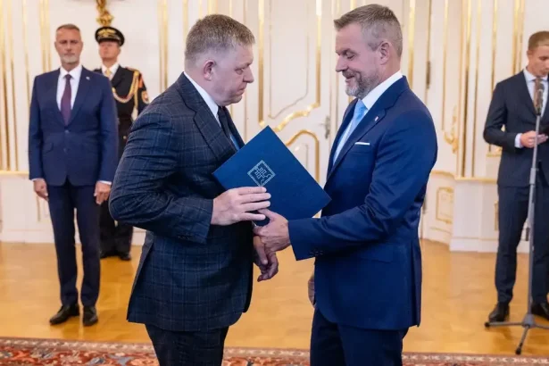 Pellegrini stojí pred voľbou: poprieť ústavu, alebo seba