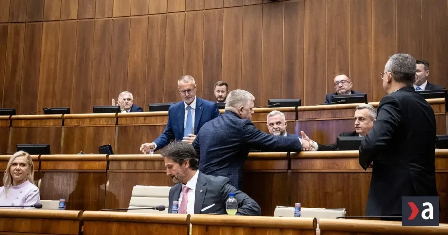 Politici nesmú svojou hlúposťou a zbabelosťou rozbiť našu budúcnosť