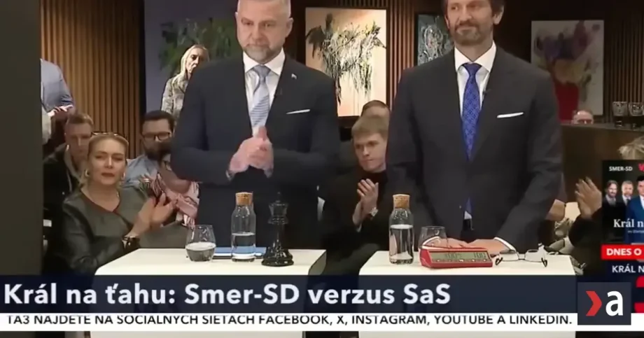 Smer zrušil účasť v televíznych diskusiách a tlačové besedy. Podľa Dubéciho z PS sa zľakli