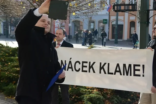 Tieto voľby neboli len o číslach. Odhalili fiasko Republiky aj hanbu Smeru